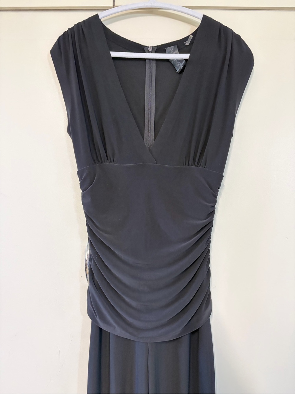 NORMA KAMALI SLEEVELESS V-NECK JUMPSUIT CINCHED WAIST S - Picture 8 of 13
